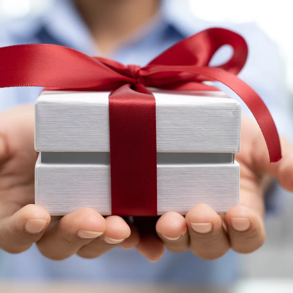 Gifts at the second-hand donation shop